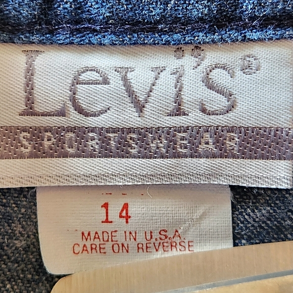 VTG Levi's Sportswear Women's Shorts Size 14 Made in The USA  Medium Wash Demin - Picture 2 of 14